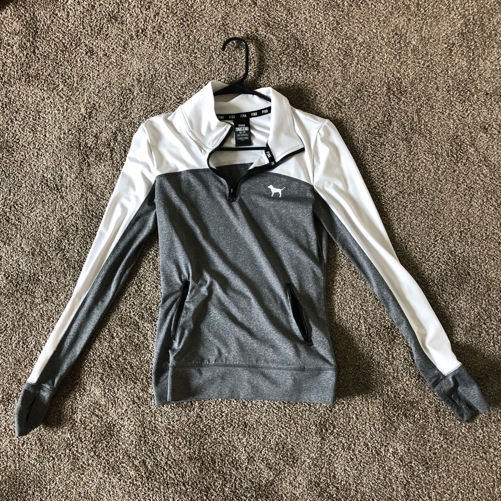 VS PINK! Half zip pull over! 💕
